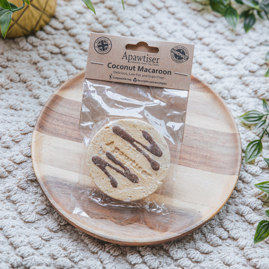 Coconut Macaroon | Apawtiser