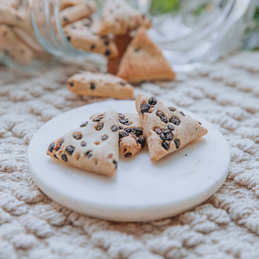 'The Pick Of The Orchard' Elderberry & Apple Biscuits (100g)
