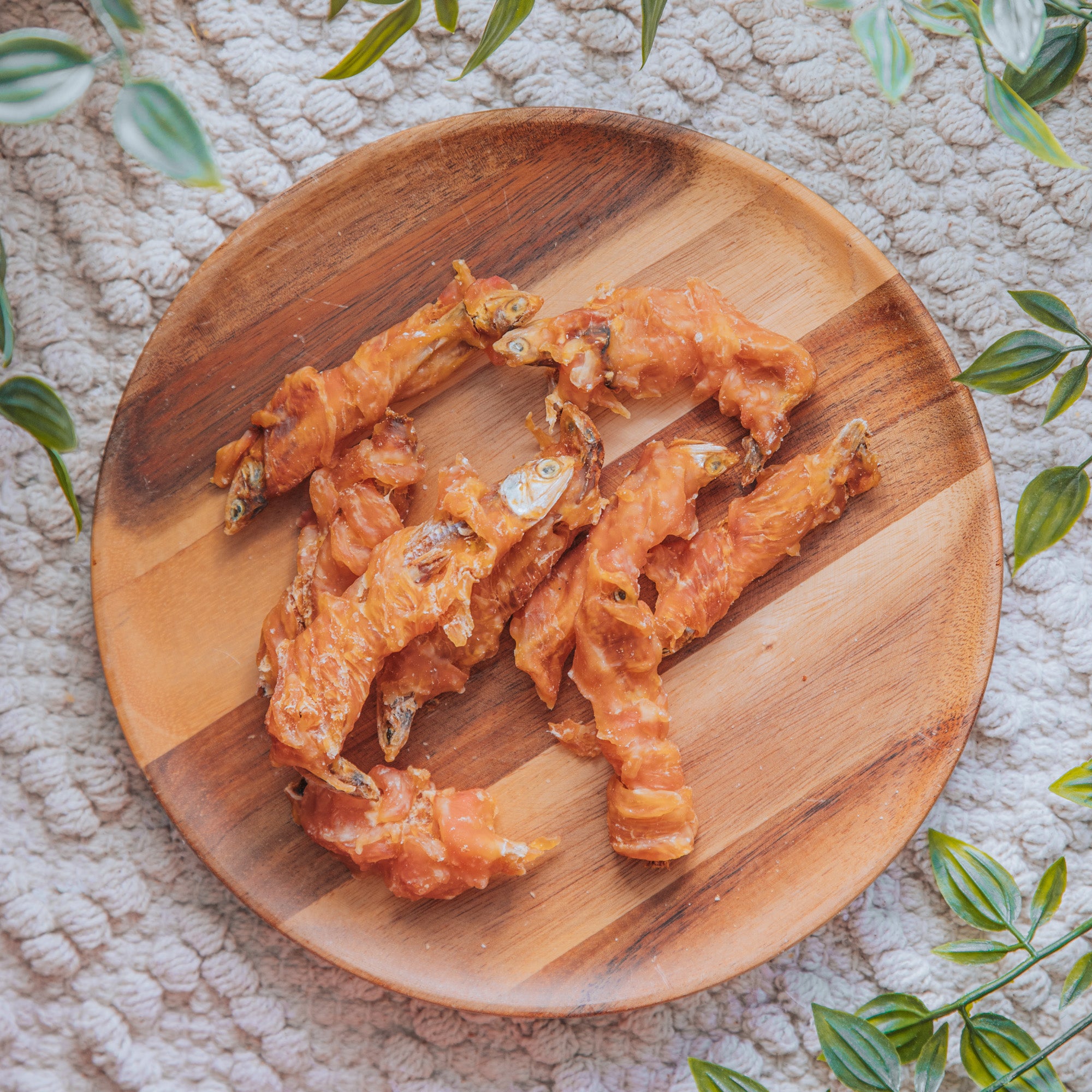 Chicken Wrapped Sprats (100g) – Moochin' Pooch